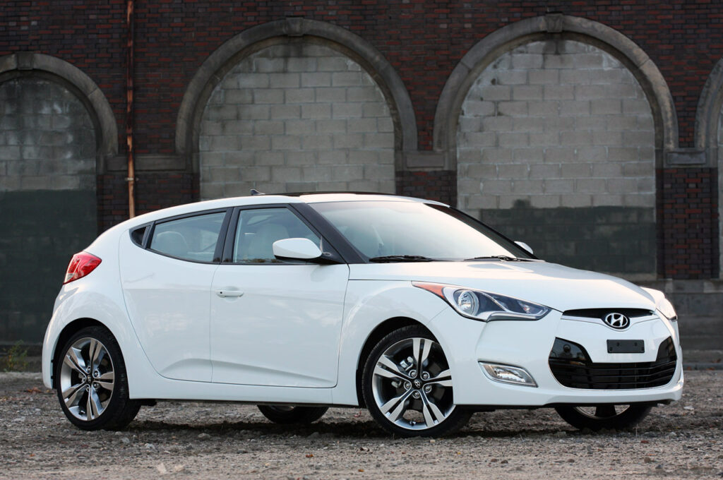 01-2012-hyundai-veloster-review