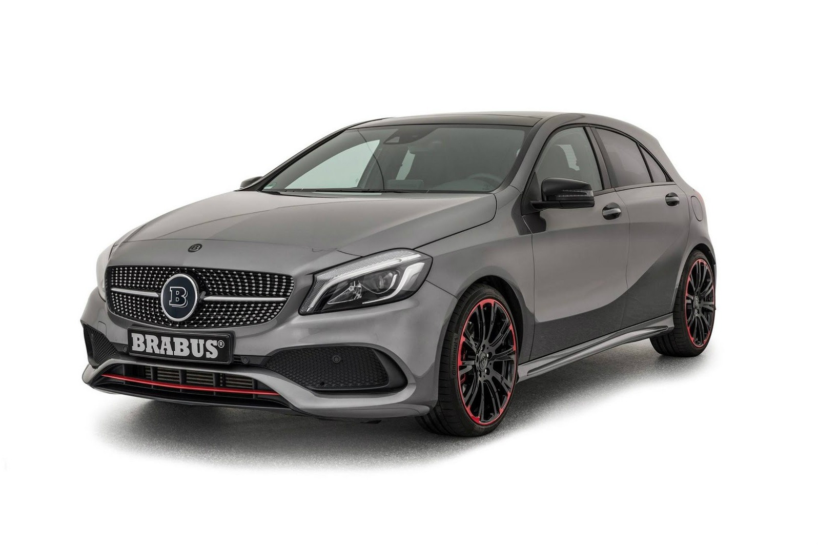 Brabus divulga kit de customização do Mercedes-AMG A 45 - Revista