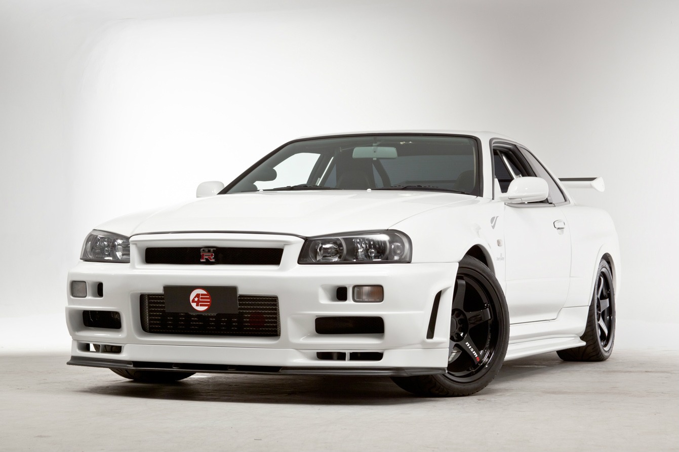 Raro Nissan Skyline GT-R R tune de 456 cv está à venda por US$ 241