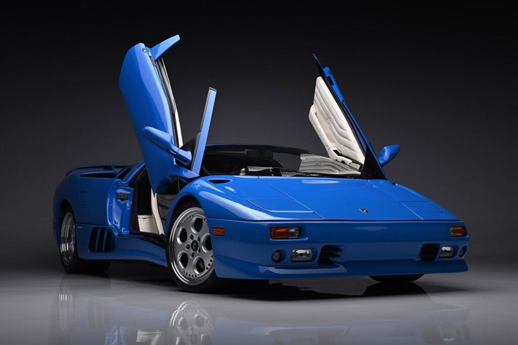 Lamborghini Diablo VT Roadster que pertenceu à Donald Trump