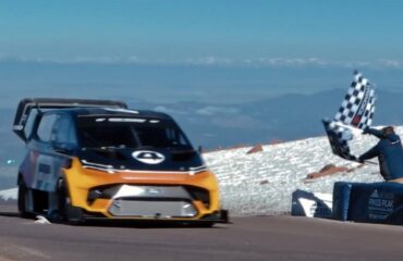 Ford SuperVan 2.4 recebe a bandeira final em Pikes Peak