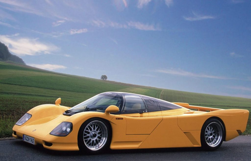 DAUER 962 A 300 KM/H, na estrada