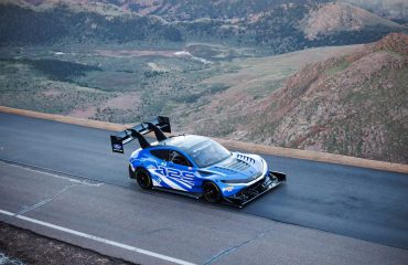 Super Mustang apavora em Pikes Peak USA