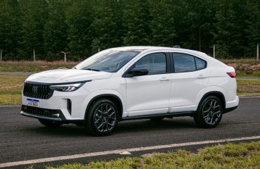 Fiat Fastback Impetus Hybrid 2026 - Foto: divulgação