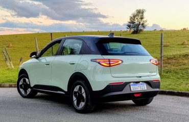 Carros elétricos e híbridos